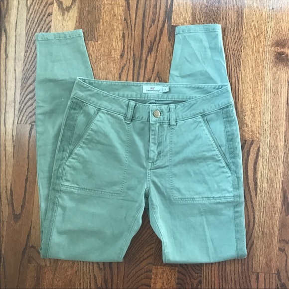 Like New! Vineyard Vines Pants - Picture 4 of 8